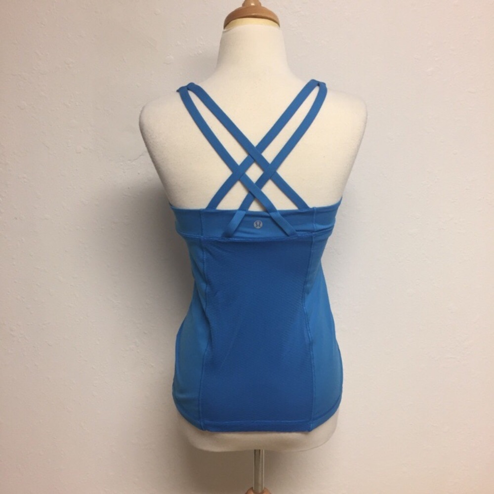 Lululemon Energy Tank w Built-In Shelf Bra
